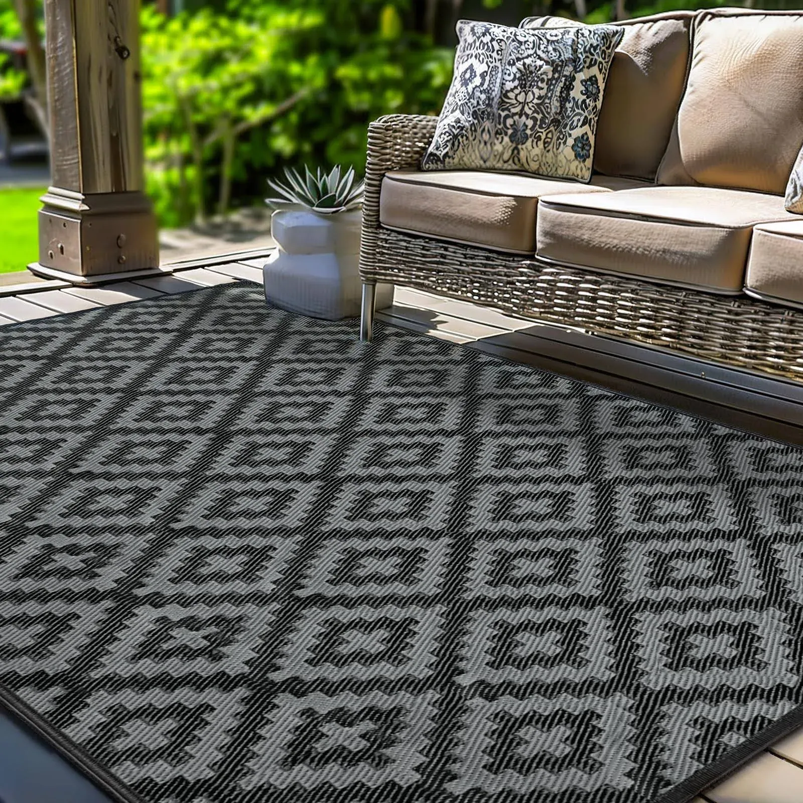 Outdoor Rugs Patio Camping Waterproof - 8x10 Plastic Straw Patio Rug Portable for Campers, Outside RVs Mat, Outdoor Area Carpet for Patios Clearance, Backyard Porch, Balcony, Picnic, Black White