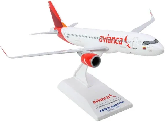 Skymarks Model Avianca Airbus A320 Neo 1/150 Scale Plane with Stand N943AV 1147