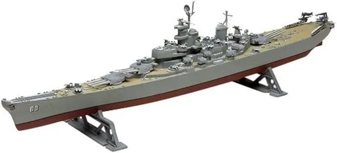 Revell Plastic Model Kit USS Missouri Battleship 1:535