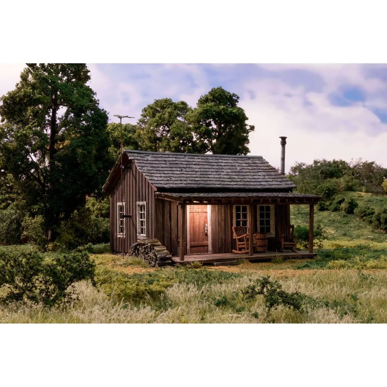 Woodland Scenics O Rustic Cabin BR5869